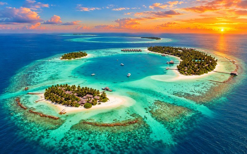 Lakshadweep tour package from Delhi